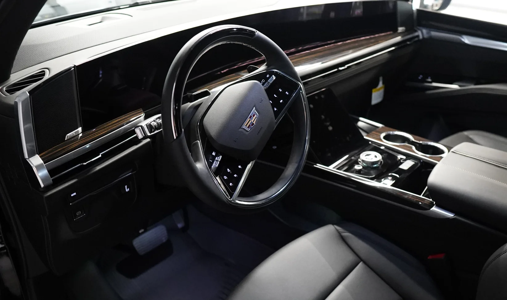 2026 Cadillac Escalade Rwd 4Dr Luxury gallery 10