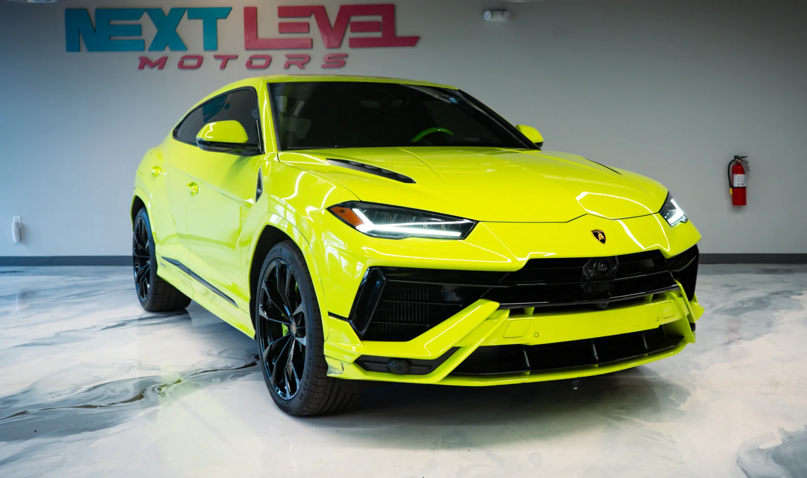2023 Lamborghini Urus S