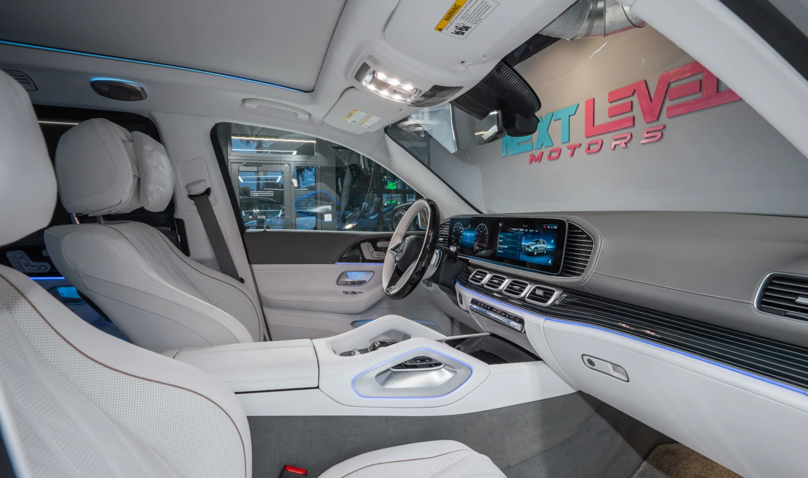 2026 Mercedes-Benz Maybach GLS600 gallery 18