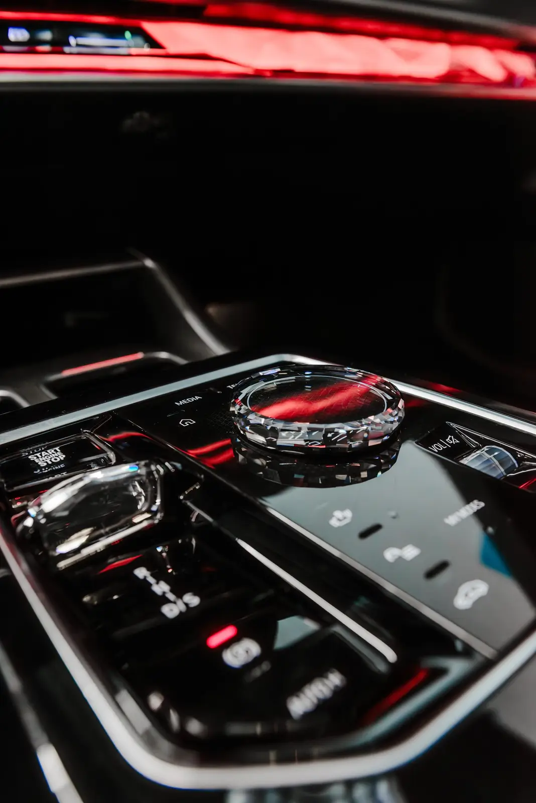 2023 BMW 740I gallery 28
