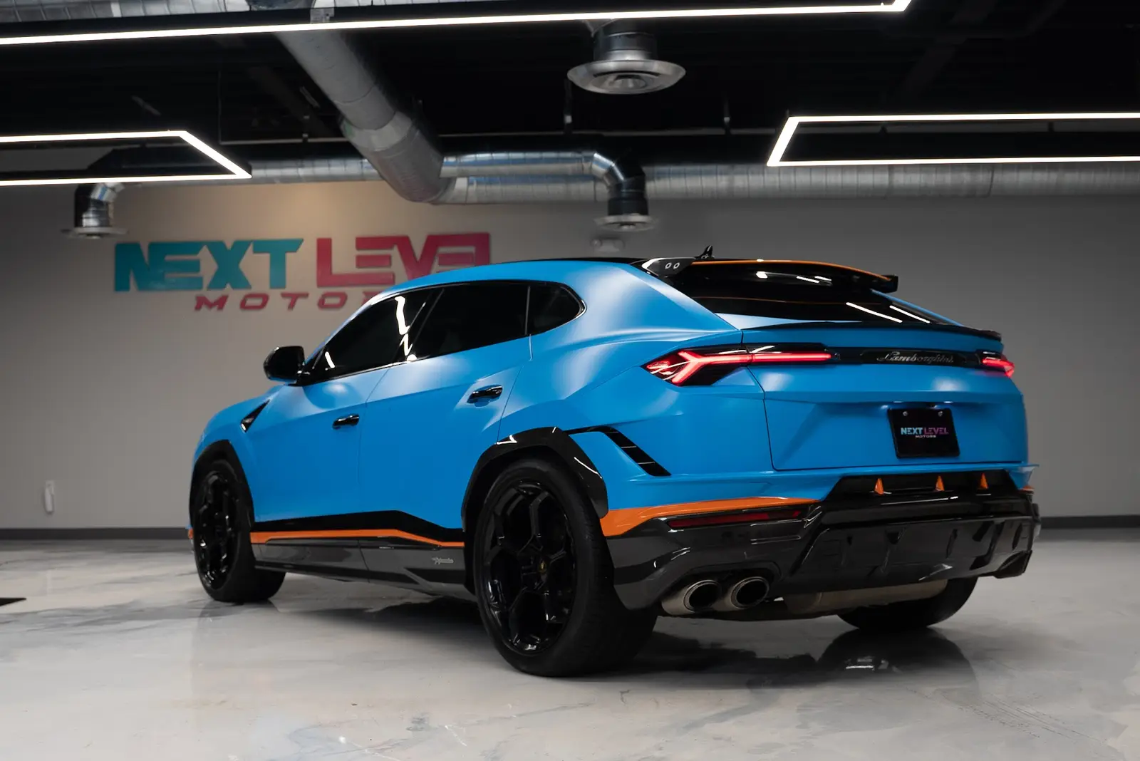2023 Lamborghini Urus Performante gallery 8