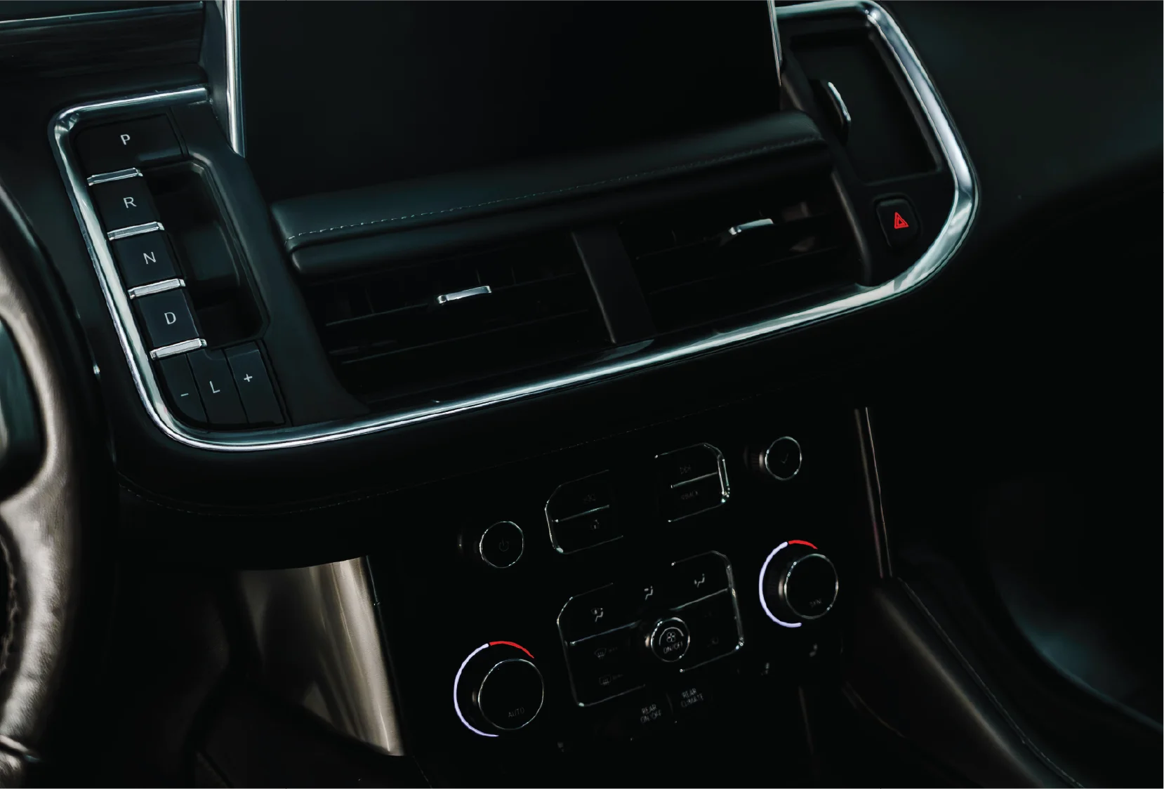 2023 Chevrolet Tahoe Black gallery 24