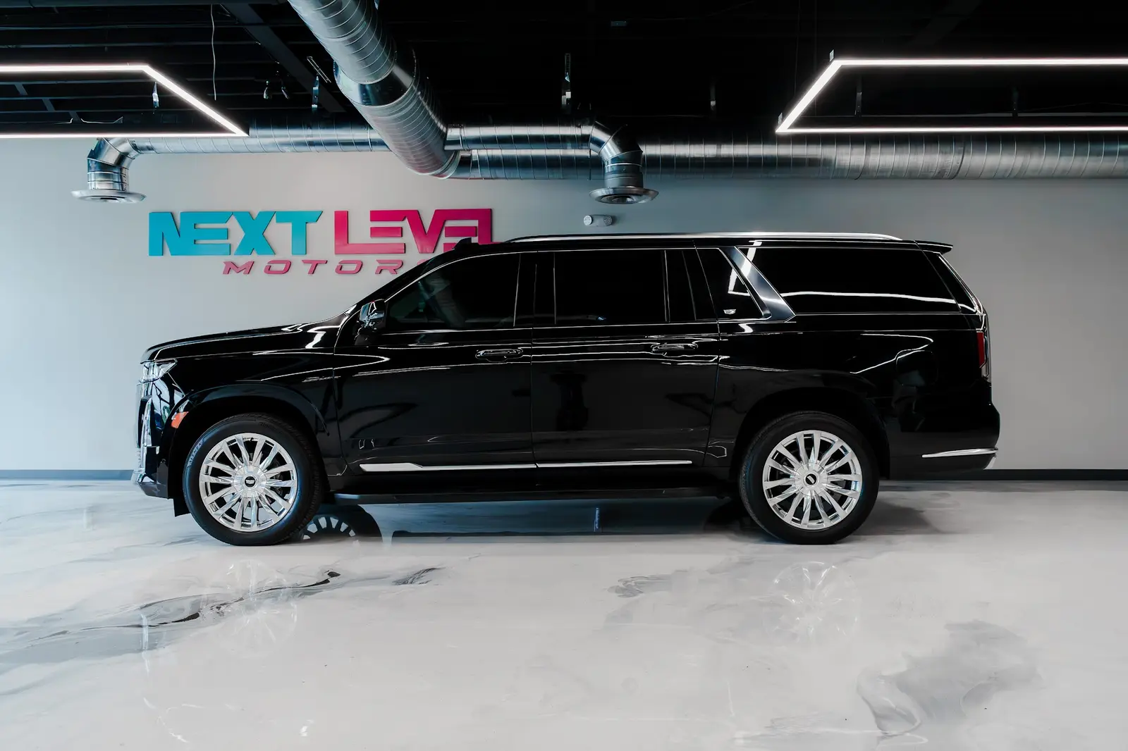 2022 Cadillac Escalade ESV gallery 5