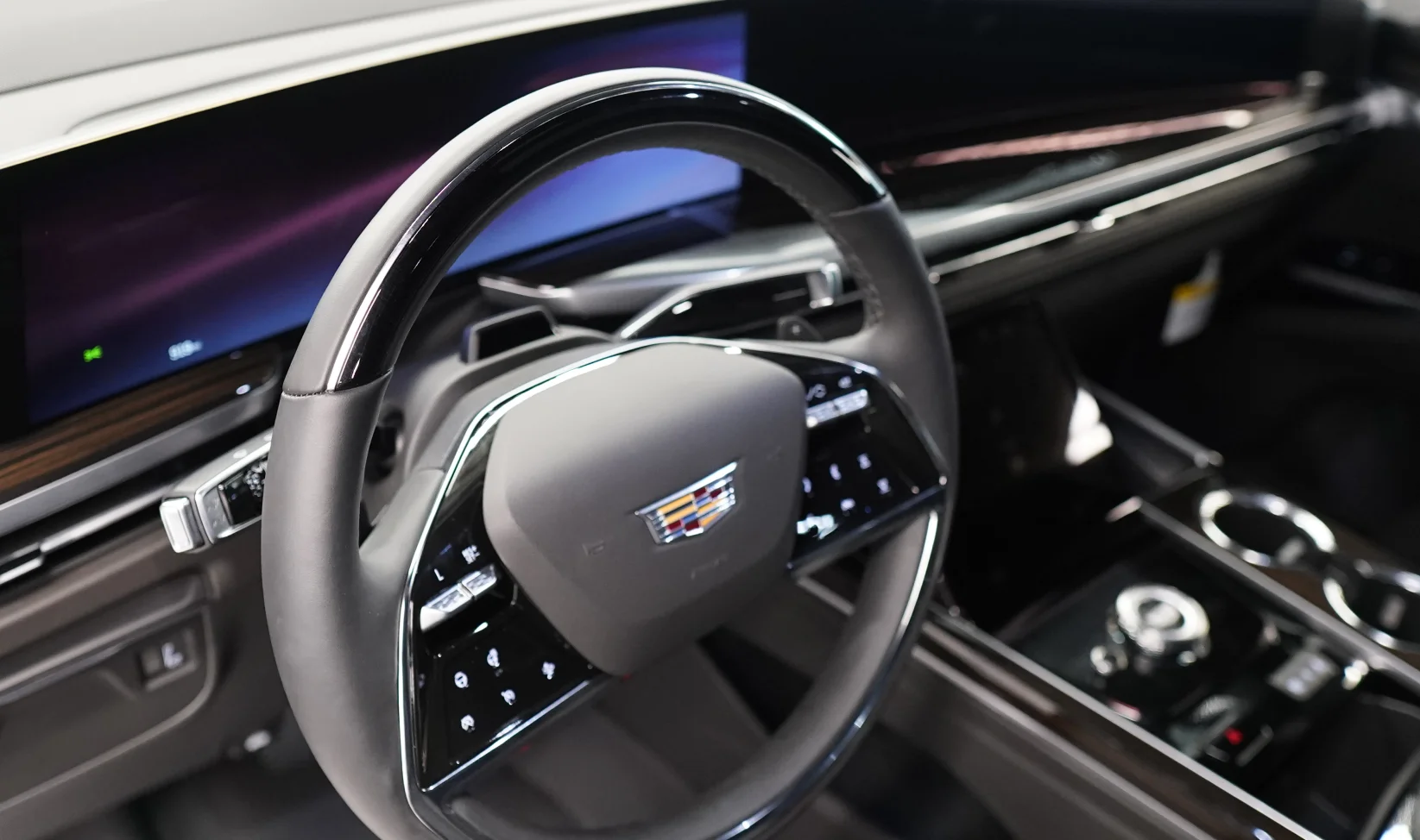 2026 Cadillac Escalade Rwd 4Dr Luxury gallery 9
