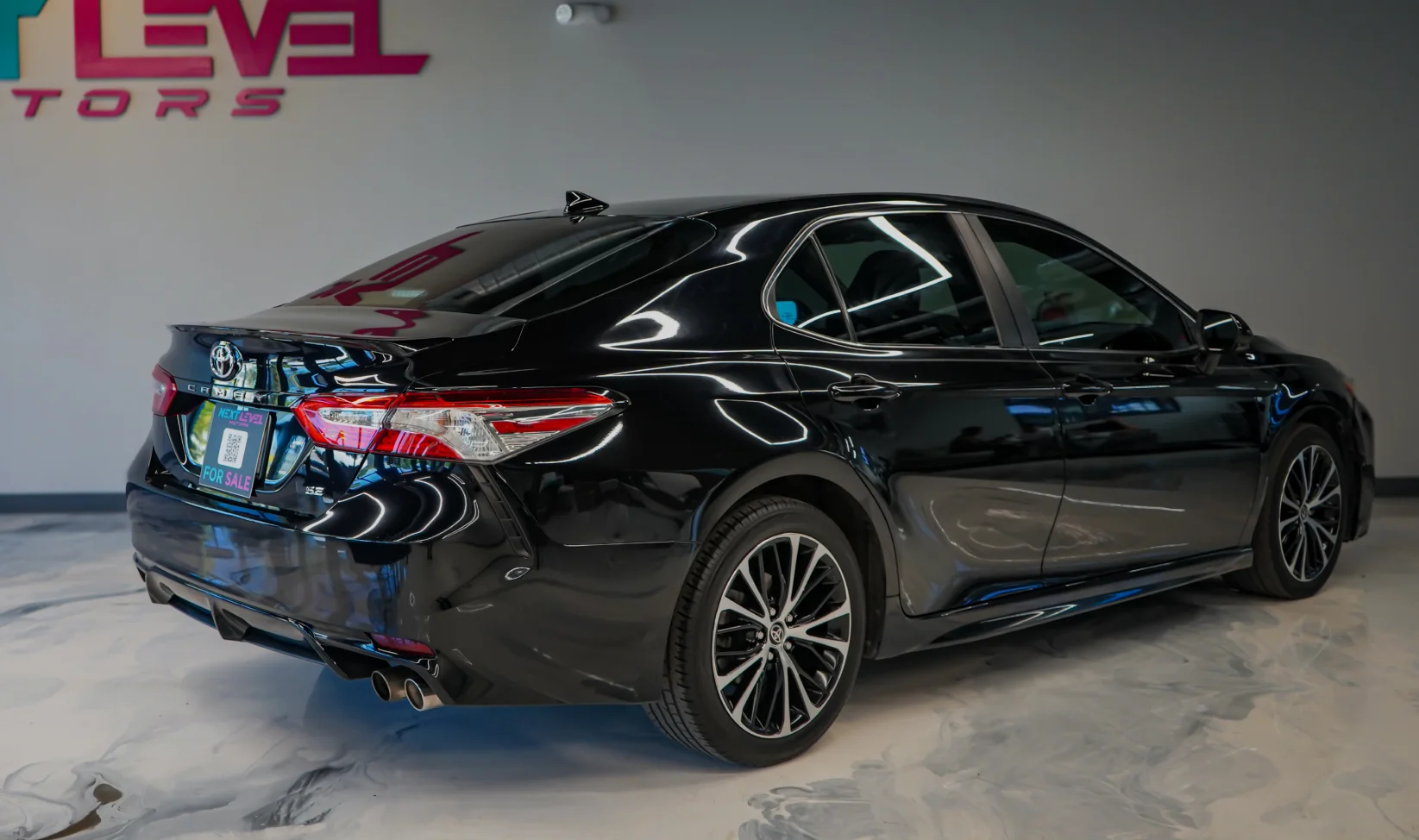 2020 Toyota Camry SE Black gallery 14