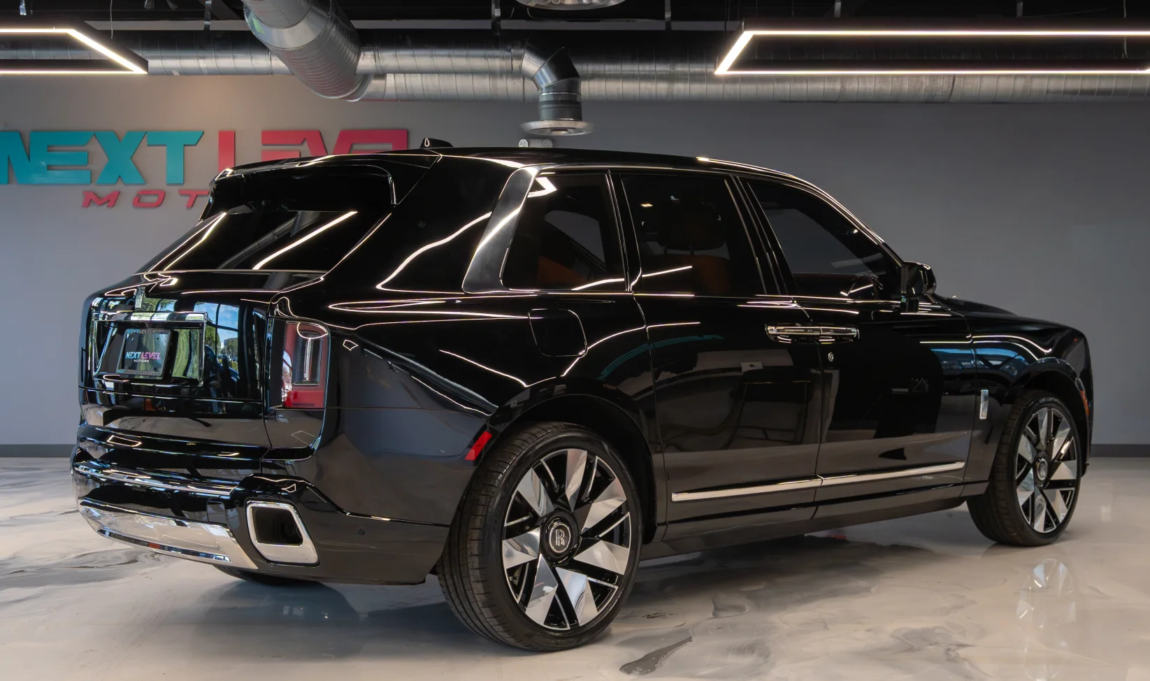 2025 Rolls-Royce Cullinan gallery 5