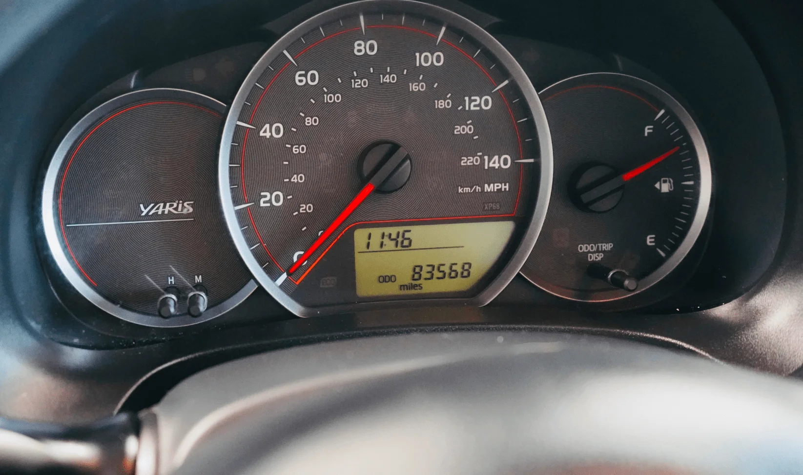2014 Toyota Yaris 5-Door Le gallery 8
