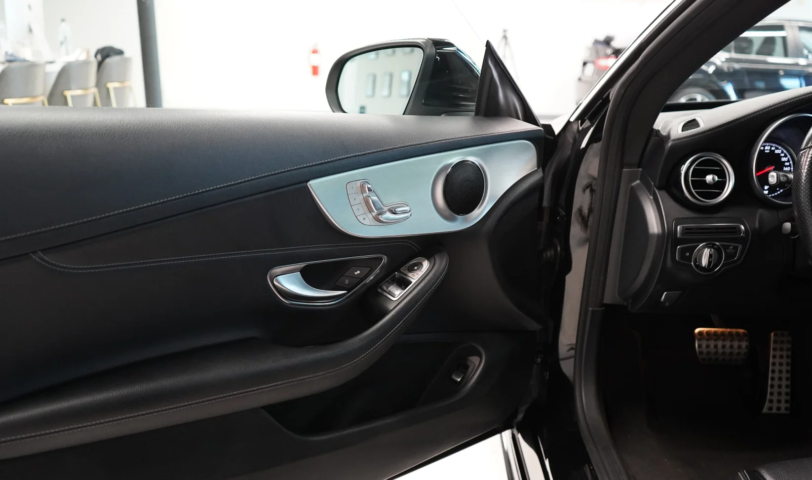 2021 Mercedes-Benz C300 Coupe gallery 10