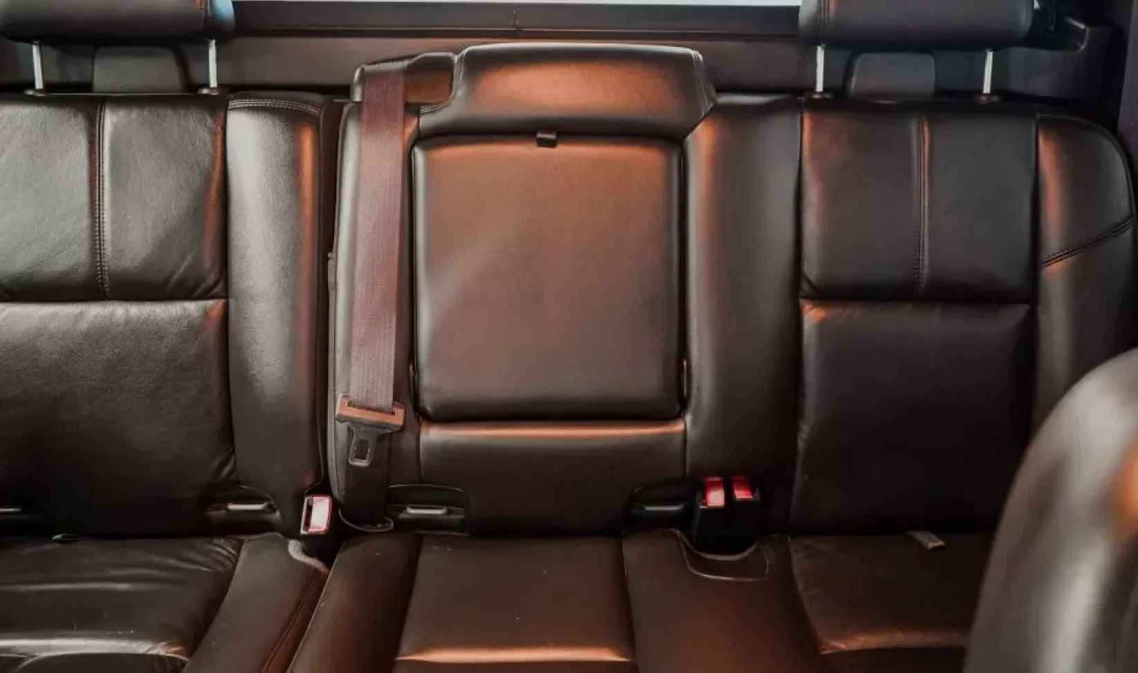 2010 Chevrolet Avalanche gallery 10