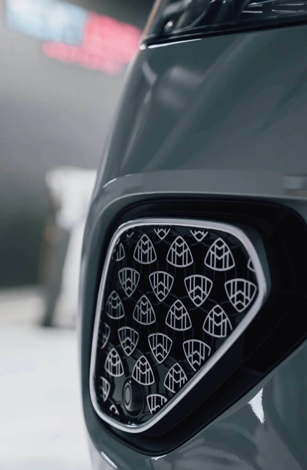 2026 Mercedes-Benz Maybach GLS600 gallery 11