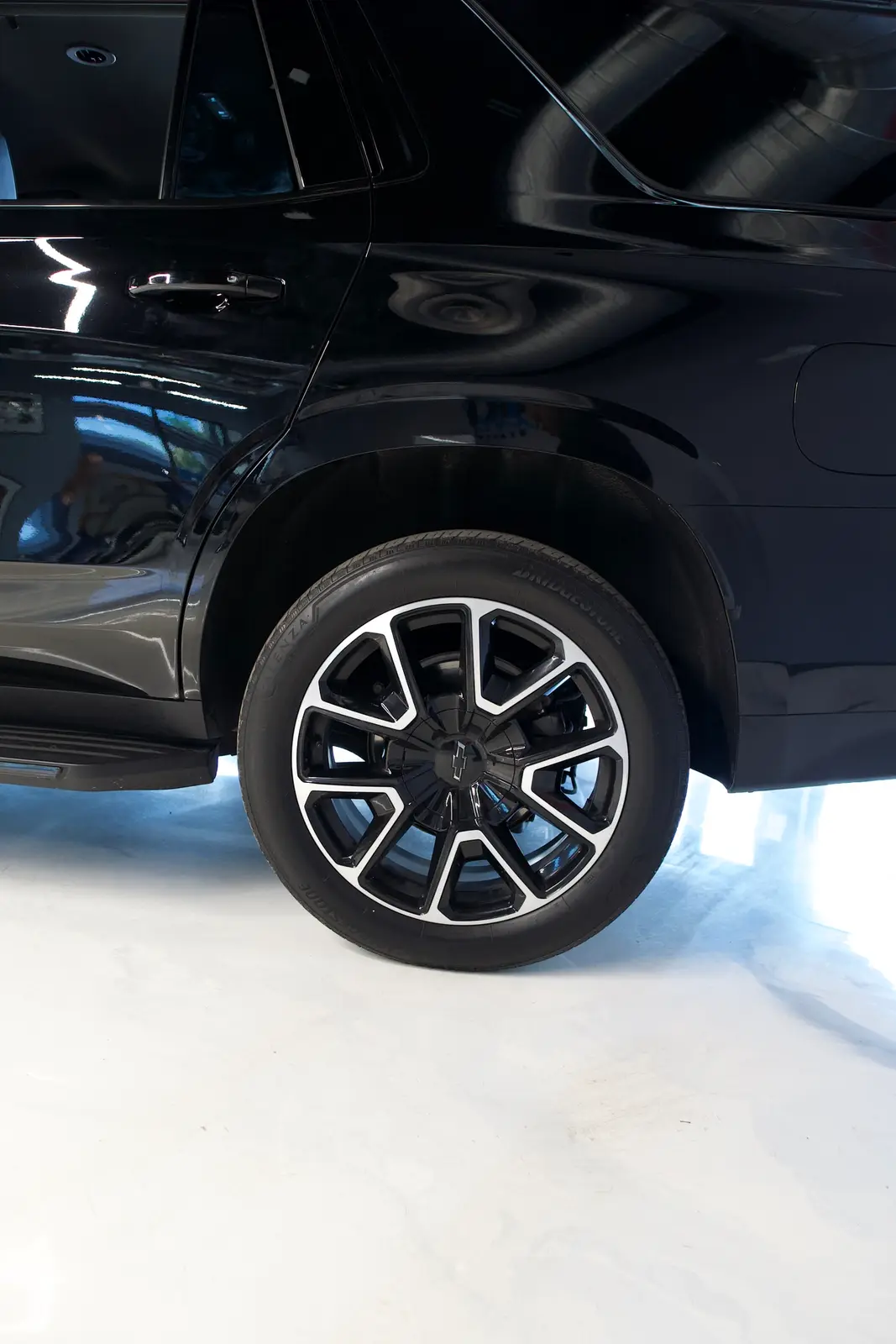 2023 Chevrolet Tahoe Black gallery 14