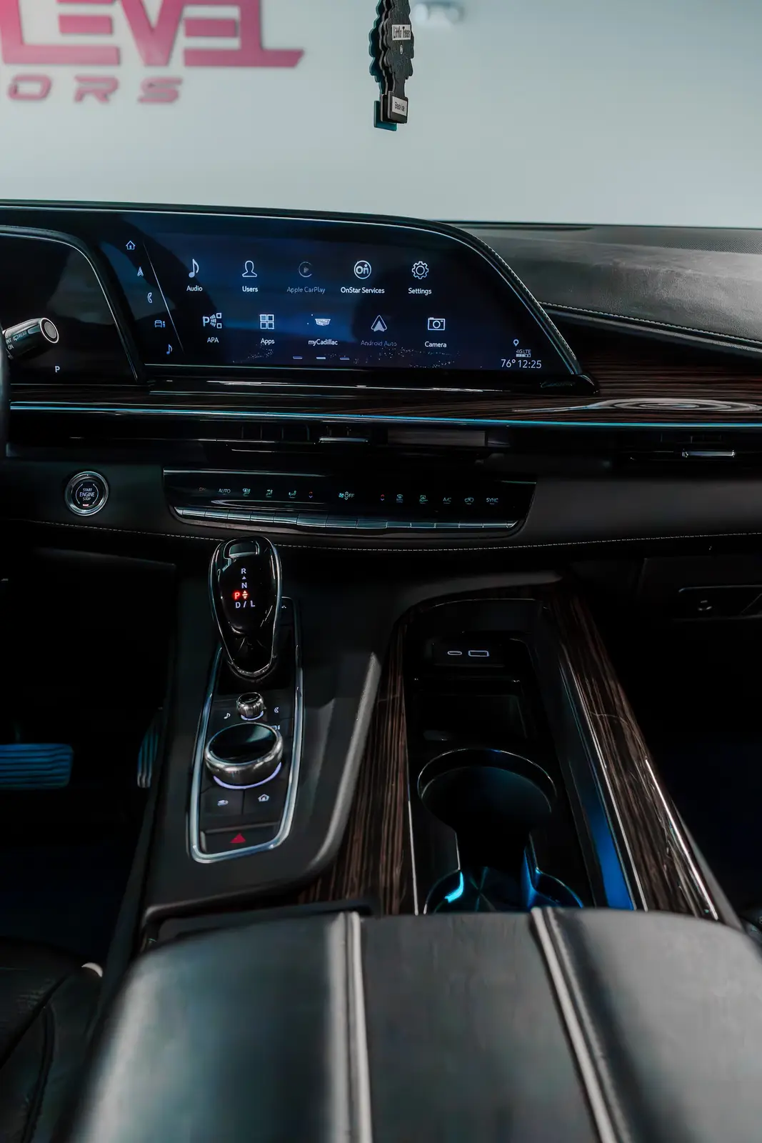 2022 Cadillac Escalade ESV gallery 24