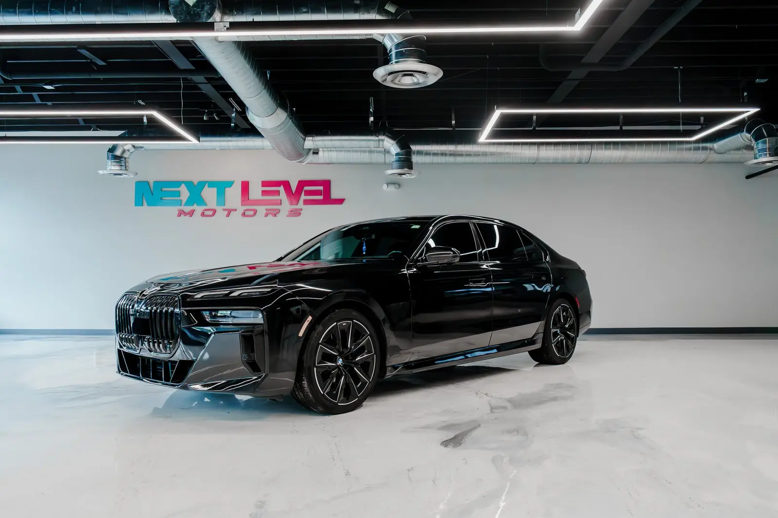 2023 BMW 740I gallery 3