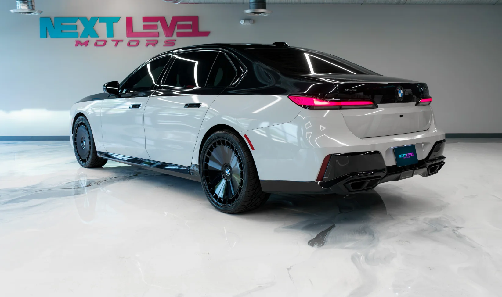 2023 BMW 760I gallery 5