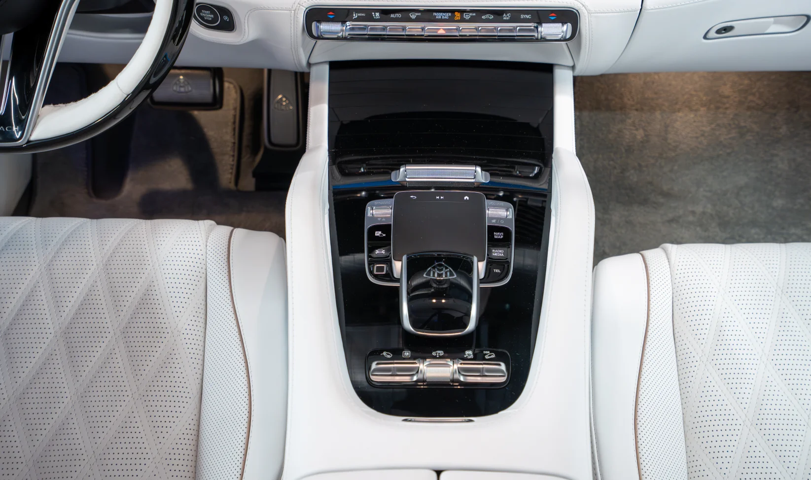 2026 Mercedes-Benz Maybach GLS600 gallery 17