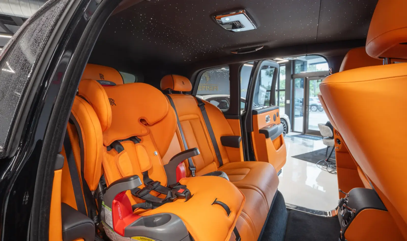 2025 Rolls-Royce Cullinan gallery 15