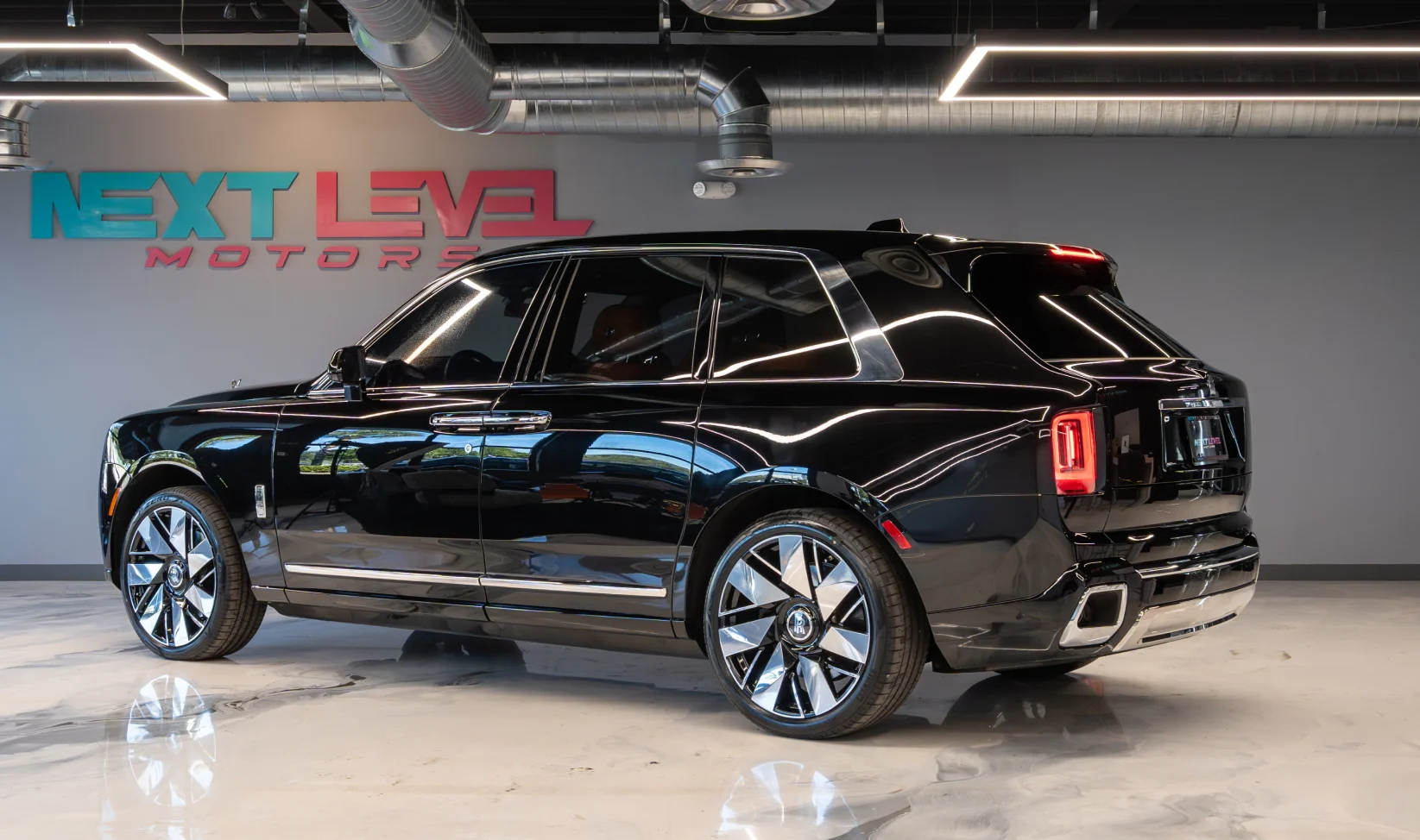 2025 Rolls-Royce Cullinan gallery 6