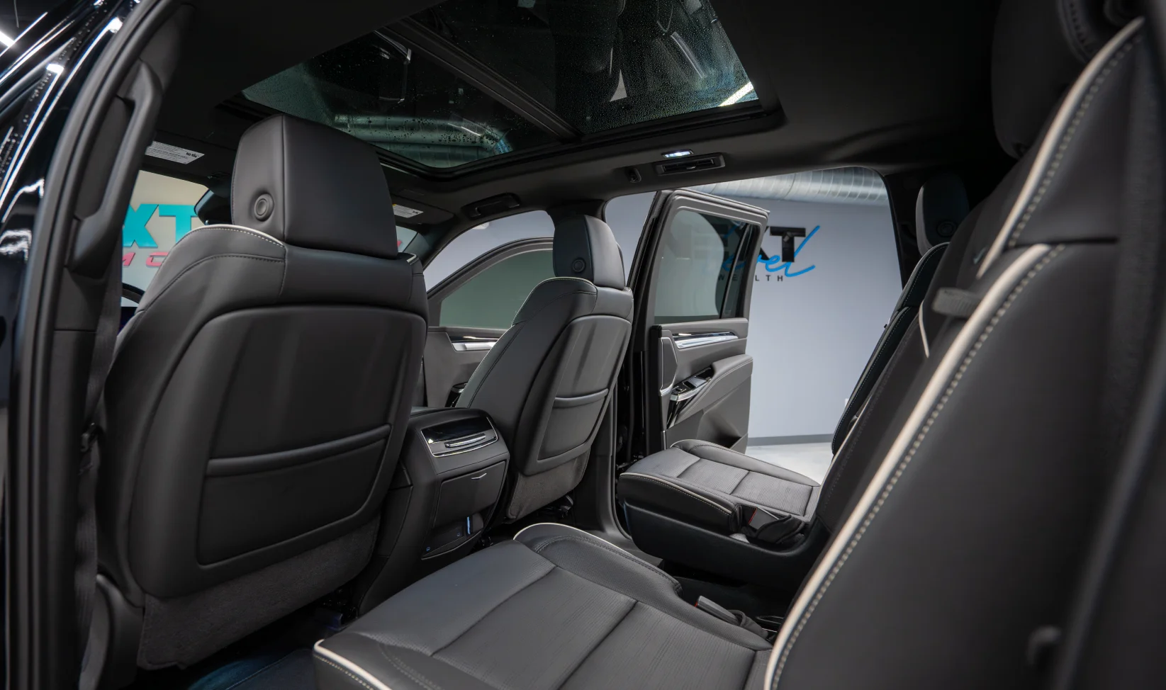 2026 Cadillac Escalade ESV Sport Platinum gallery 21