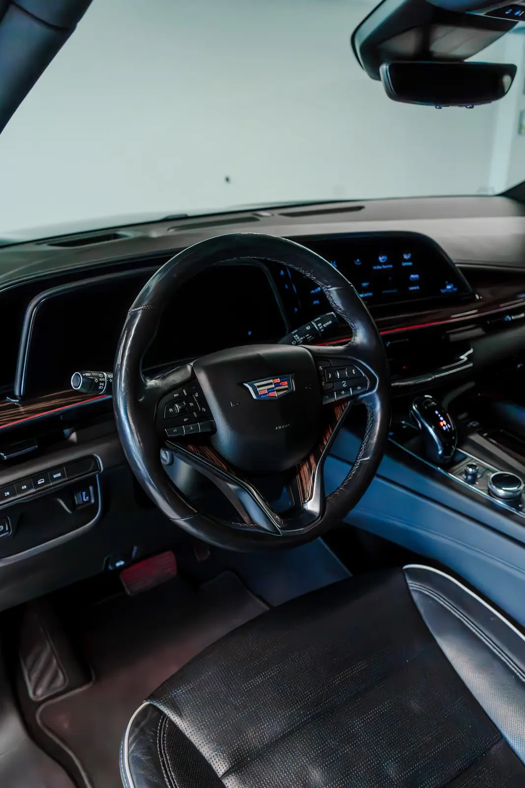 2022 Cadillac Escalade ESV gallery 17