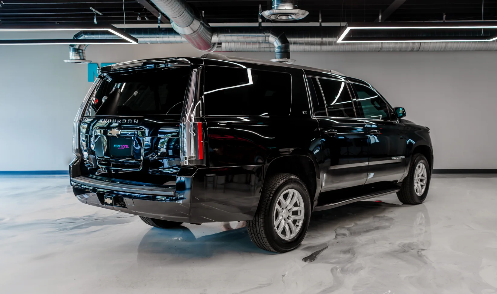 2019 Chevrolet Suburban Lt gallery 6
