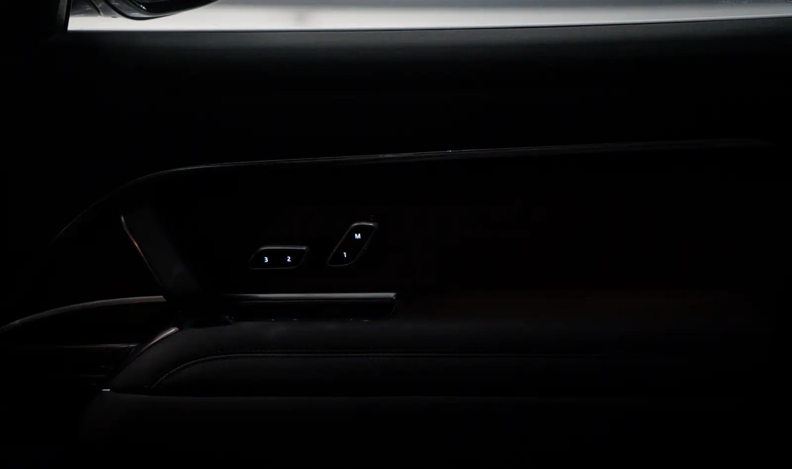 2024 Land Rover Range Rover SE gallery 9