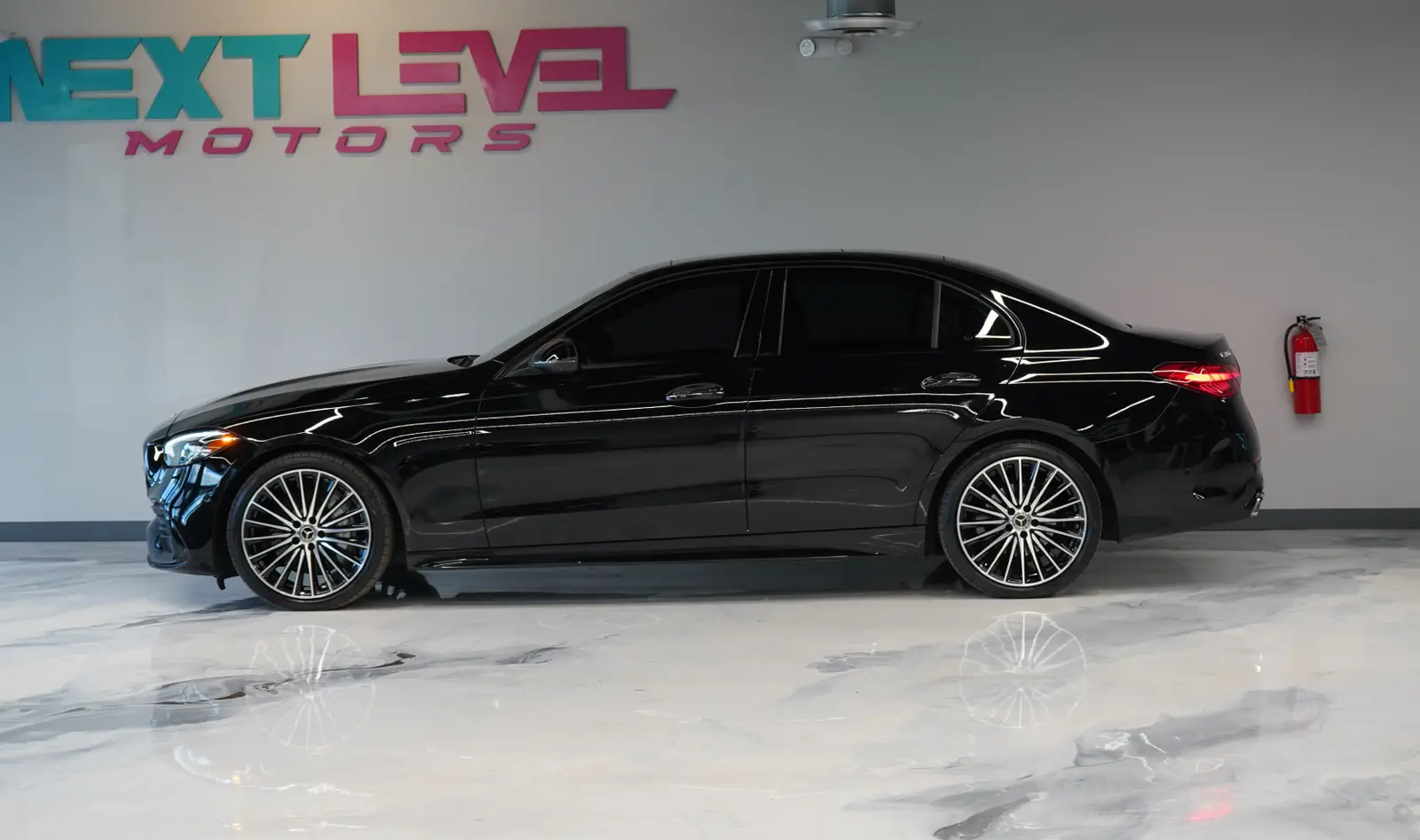 2024 Mercedes-Benz C300 (Four Doors) gallery 5