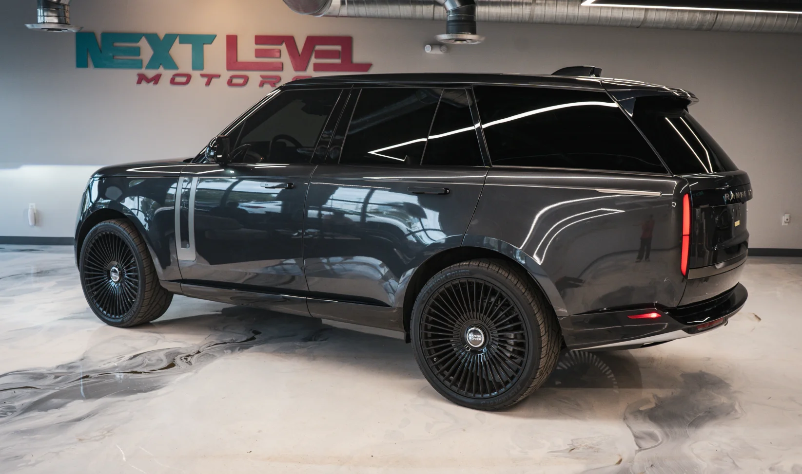 2023 Land Rover Range Rover SE gallery 5