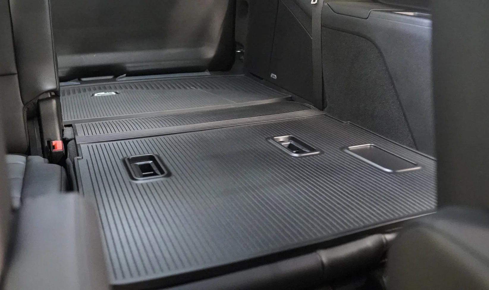 2026 Cadillac Escalade Rwd 4Dr Luxury gallery 7
