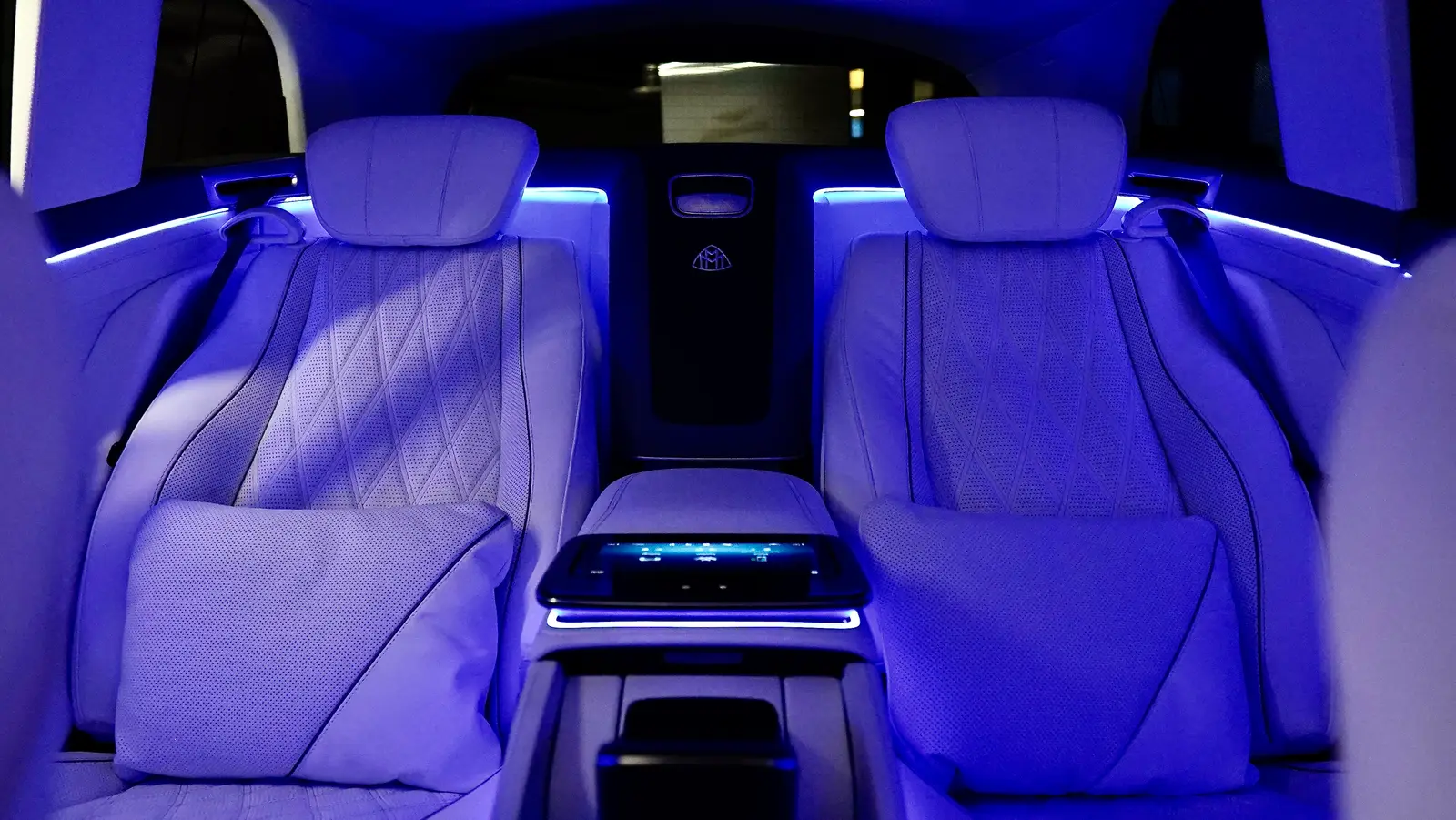 2024 Mercedes-Benz GLS 600 Maybach gallery 15