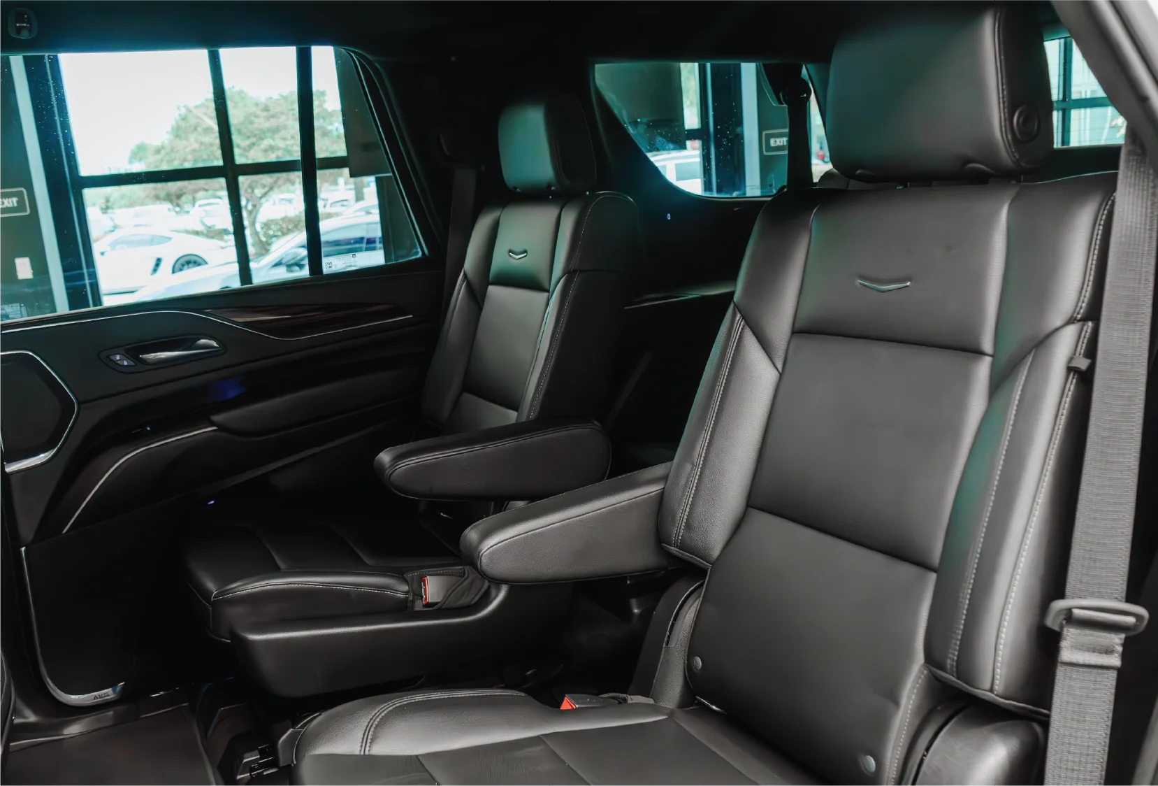 2022 Cadillac Escalade gallery 16