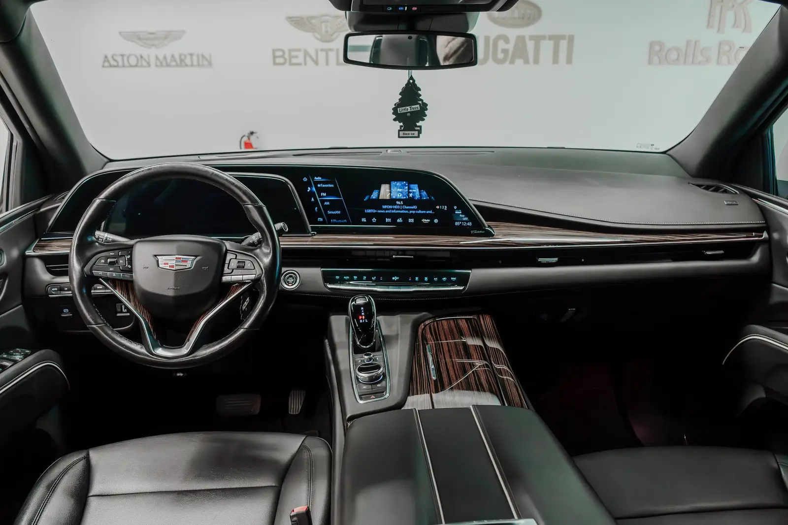 2022 Cadillac Escalade gallery 14