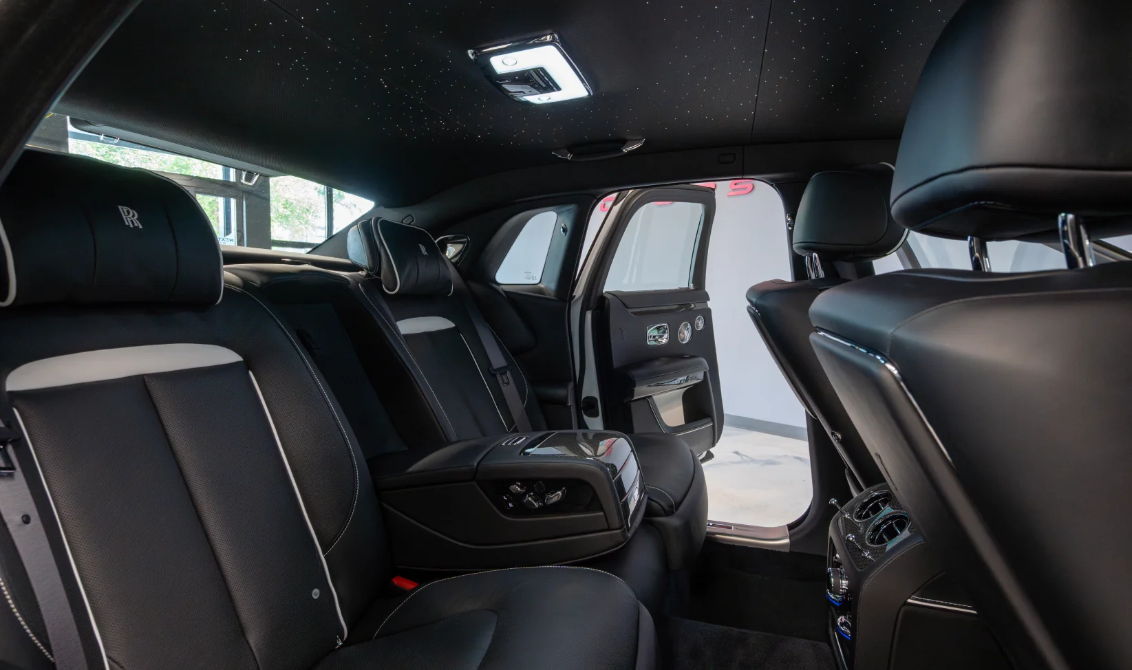 2024 Rolls-Royce Ghost Black Badge gallery 26