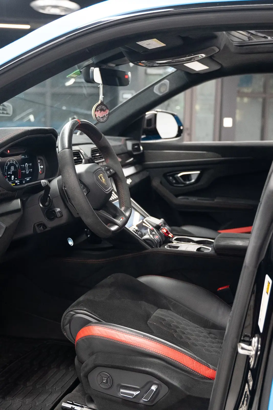 2023 Lamborghini Urus Performante gallery 20