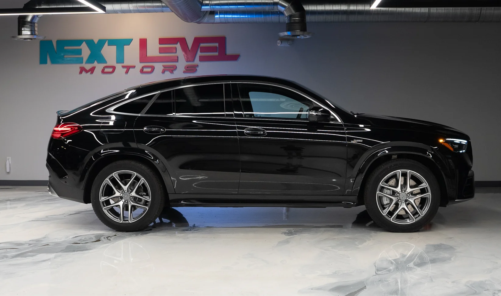 2024 Mercedes-Benz AMG GLE 53 Coupe gallery 3
