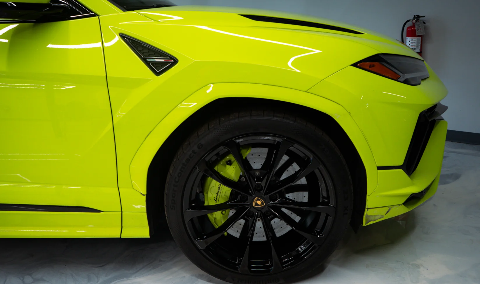 2023 Lamborghini Urus S gallery 10