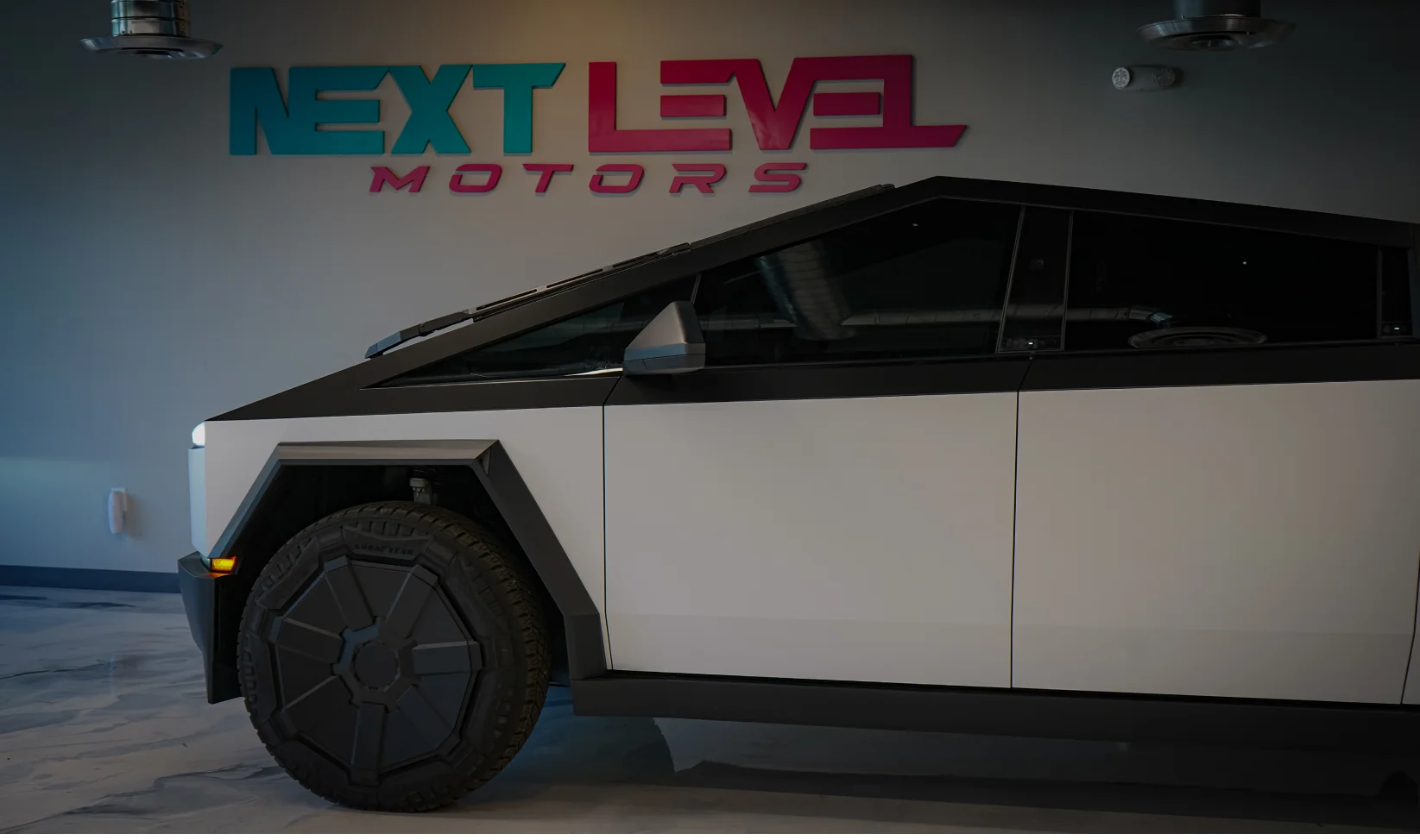 2024 Tesla Cybertruck Cyberbeast B&W gallery 7