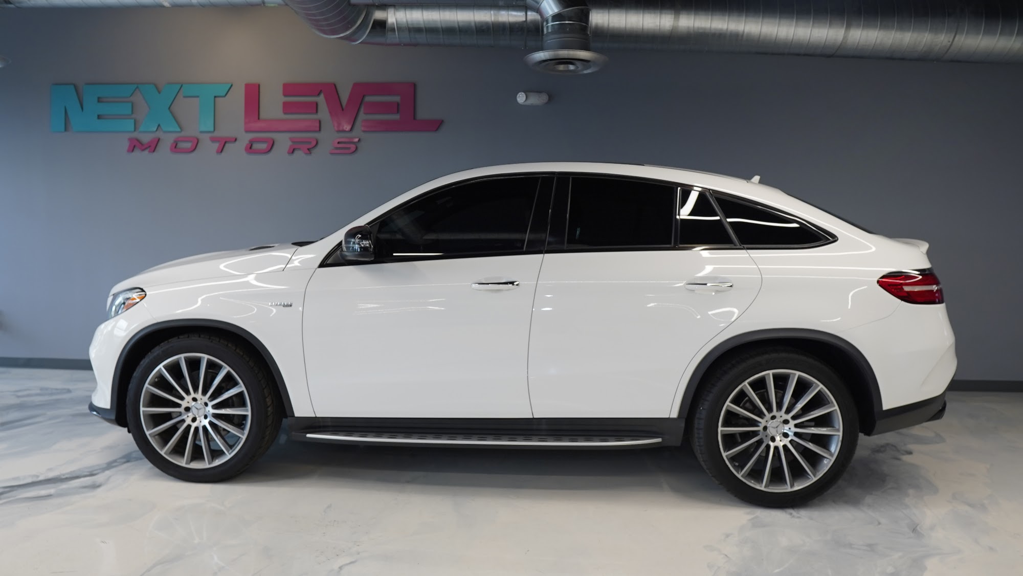 2019 Mercedes-Benz GLE 43 AMG gallery 2