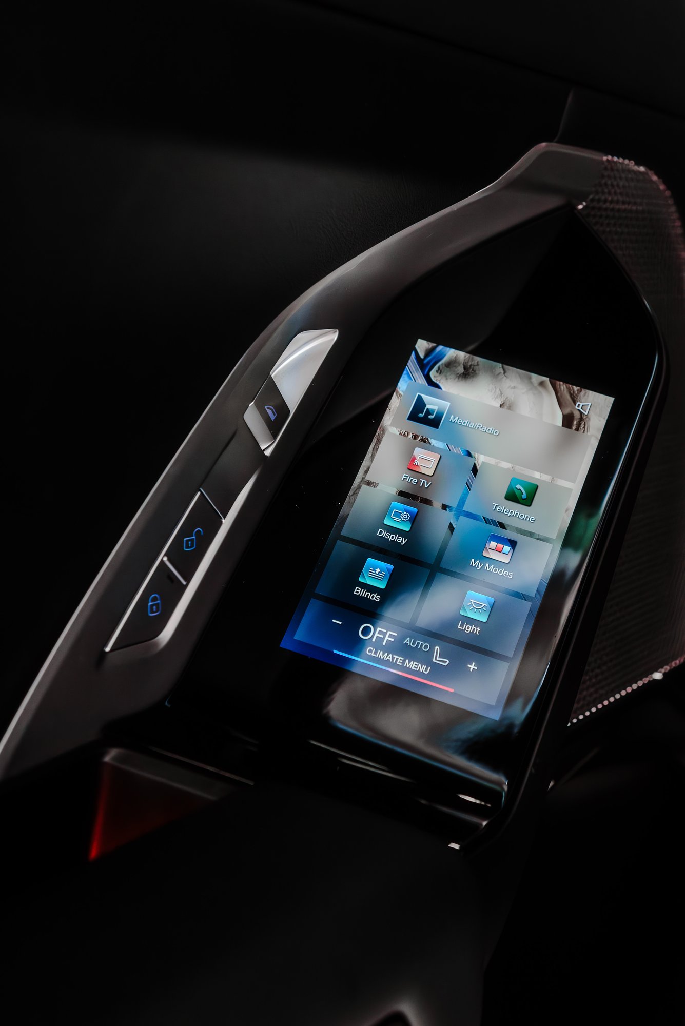 2023 BMW 740I gallery 16