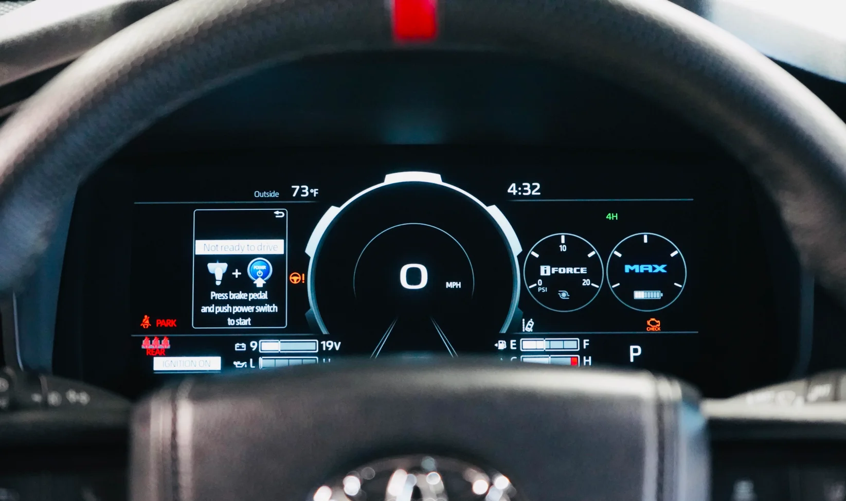 2024 Toyota Tundra Hybrid Crewmax gallery 15
