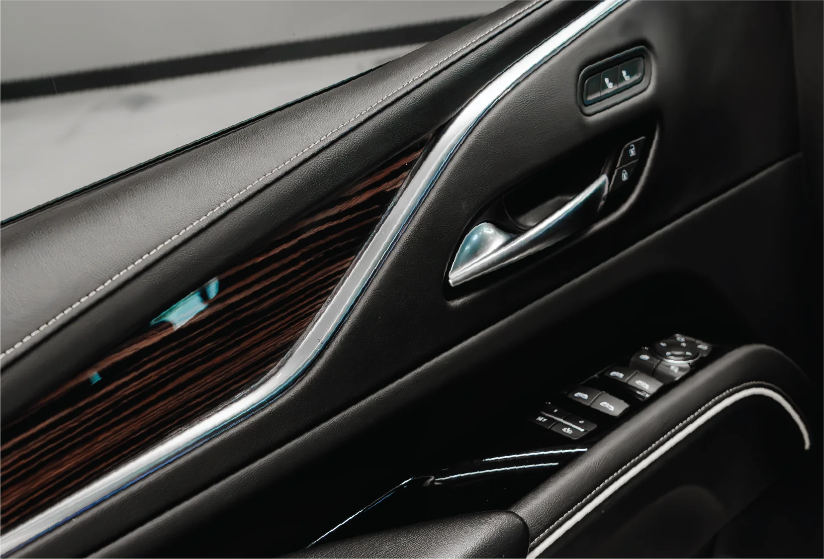 2022 Cadillac Escalade gallery 10