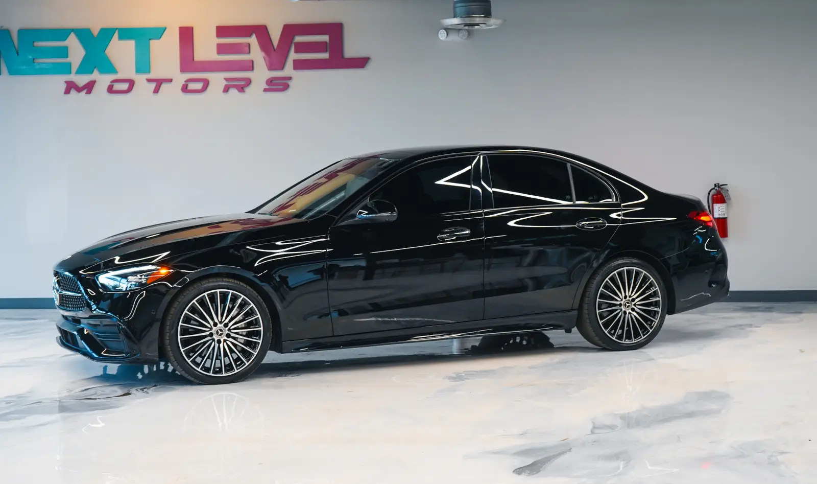 2024 Mercedes-Benz C300 (Four Doors) gallery 3