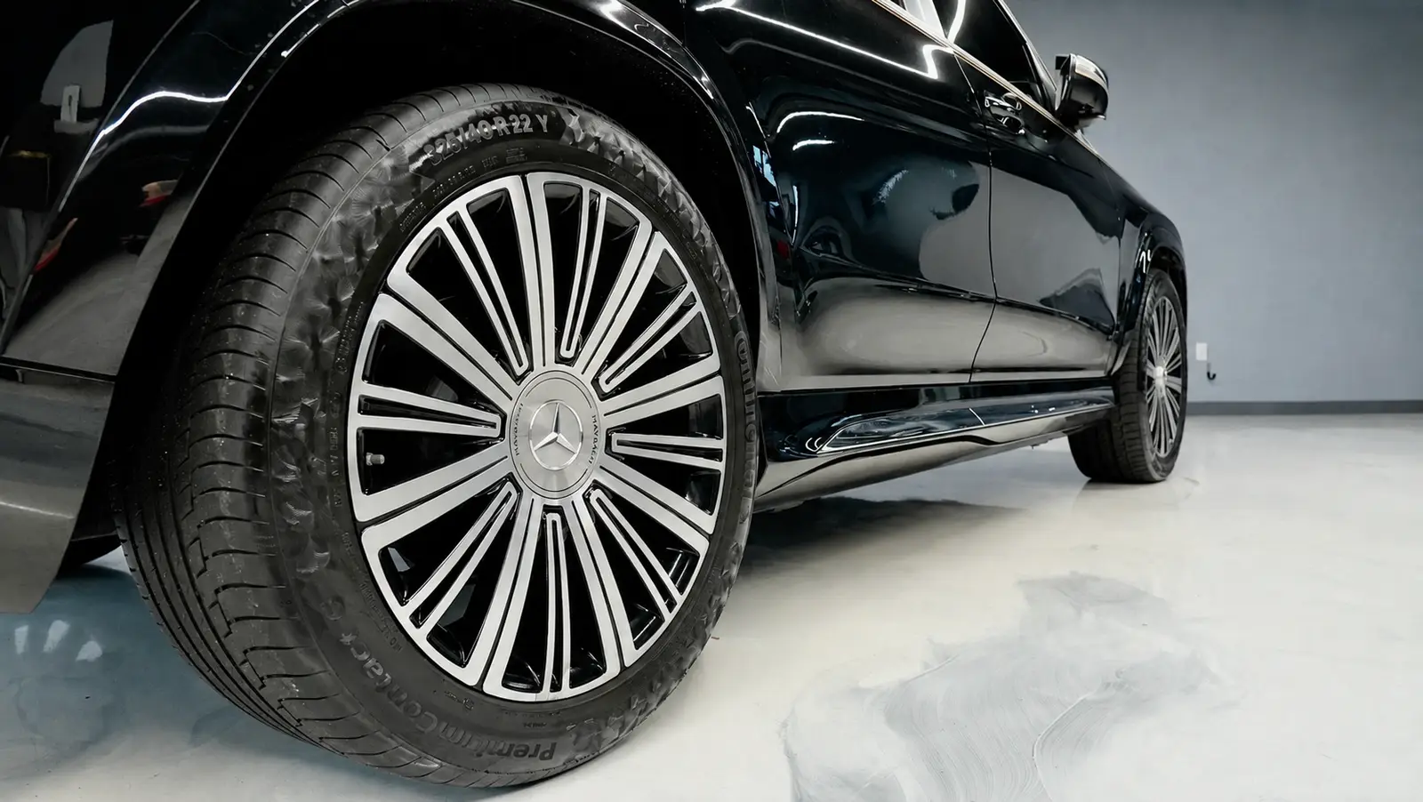 2021 Maybach GLS 600 gallery 10