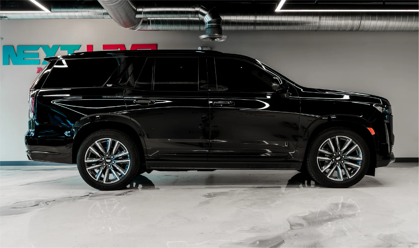 2022 Cadillac Escalade gallery 3