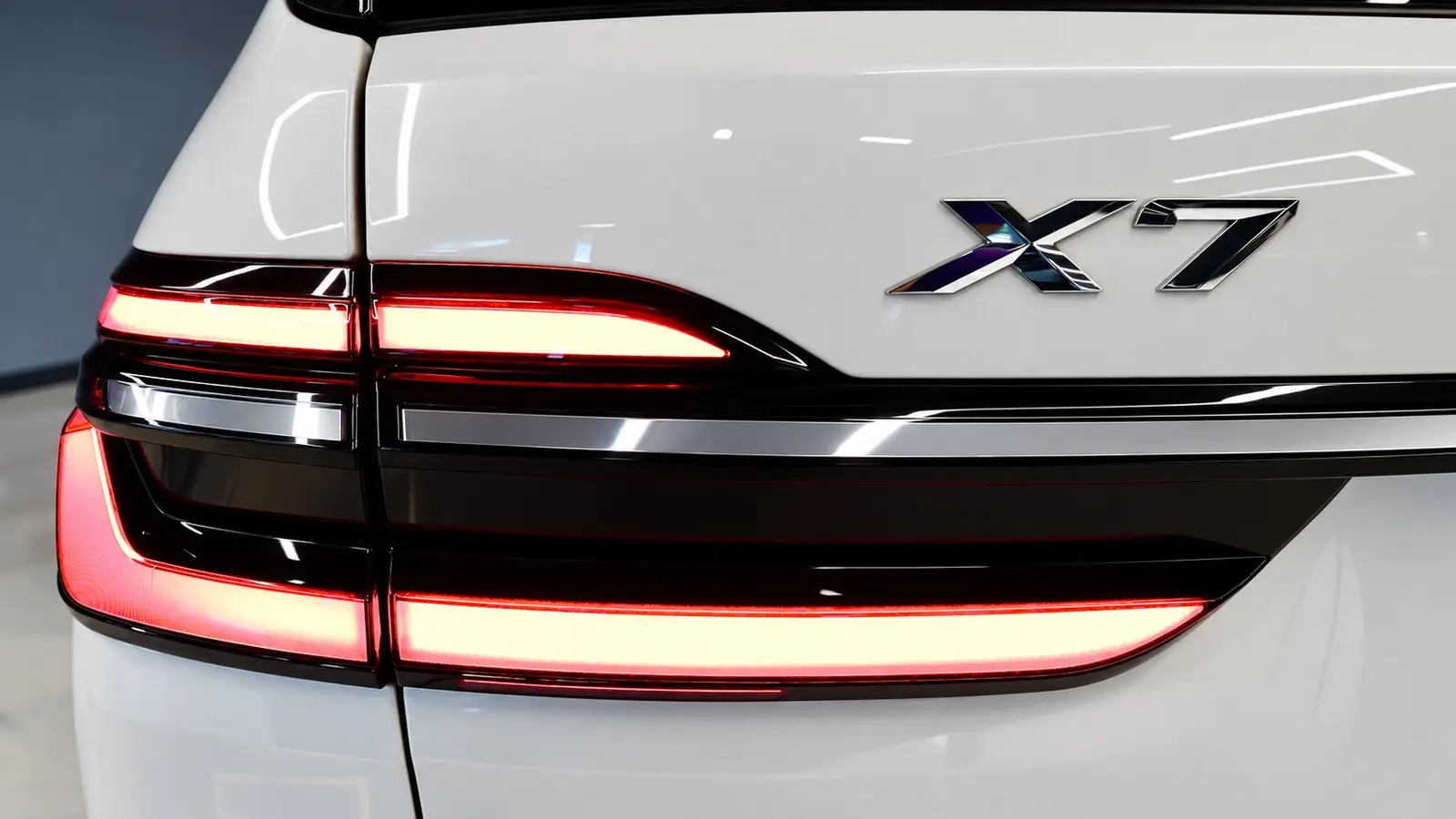 2026 BMW X7 gallery 11