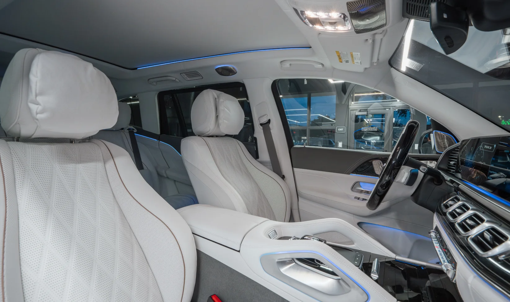 2026 Mercedes-Benz Maybach GLS600 gallery 30