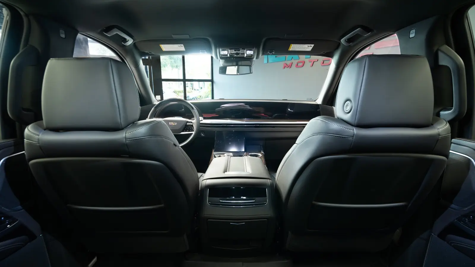 2026 Cadillac Escalade ESV Sport Platinum gallery 29