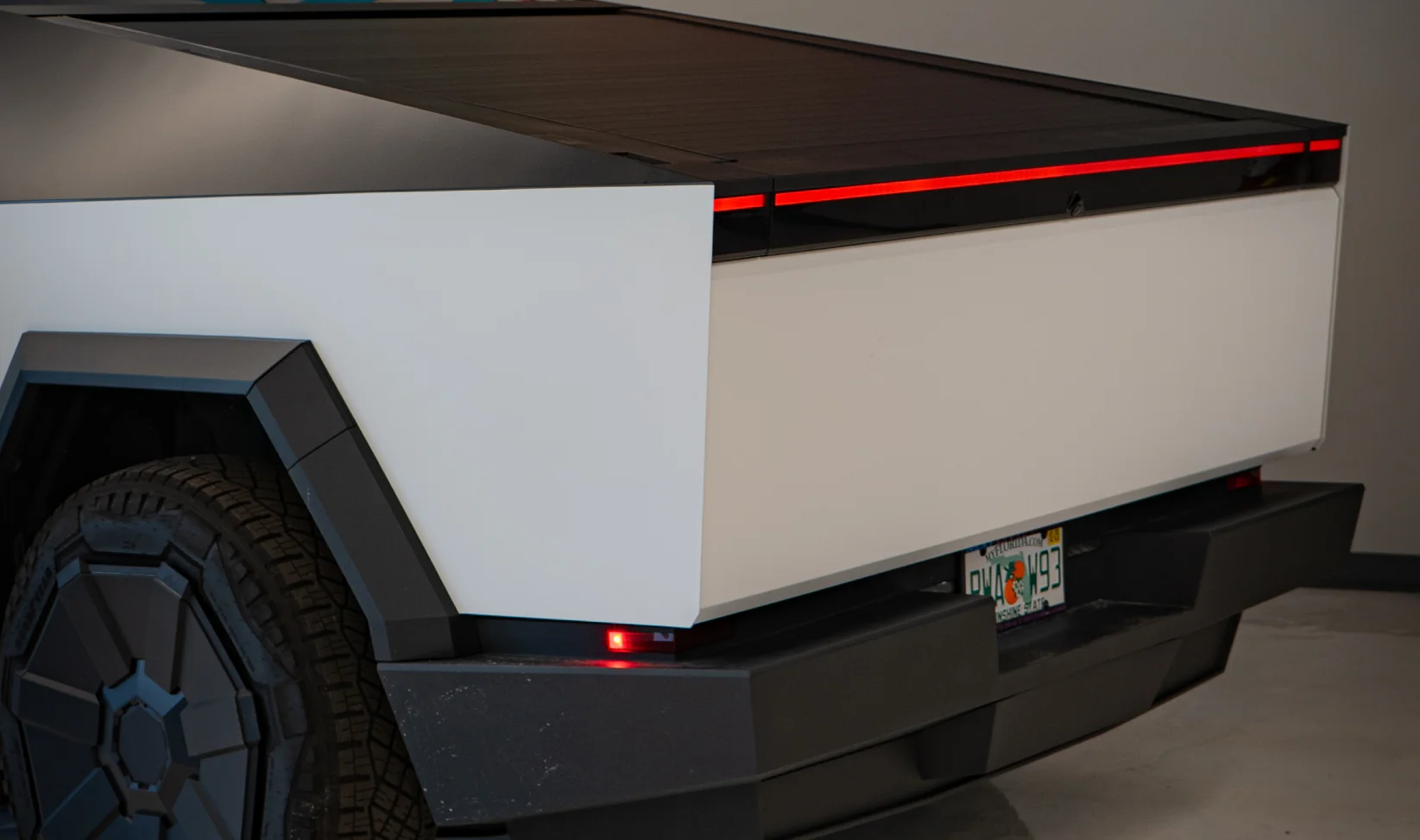 2024 Tesla Cybertruck Cyberbeast B&W gallery 18