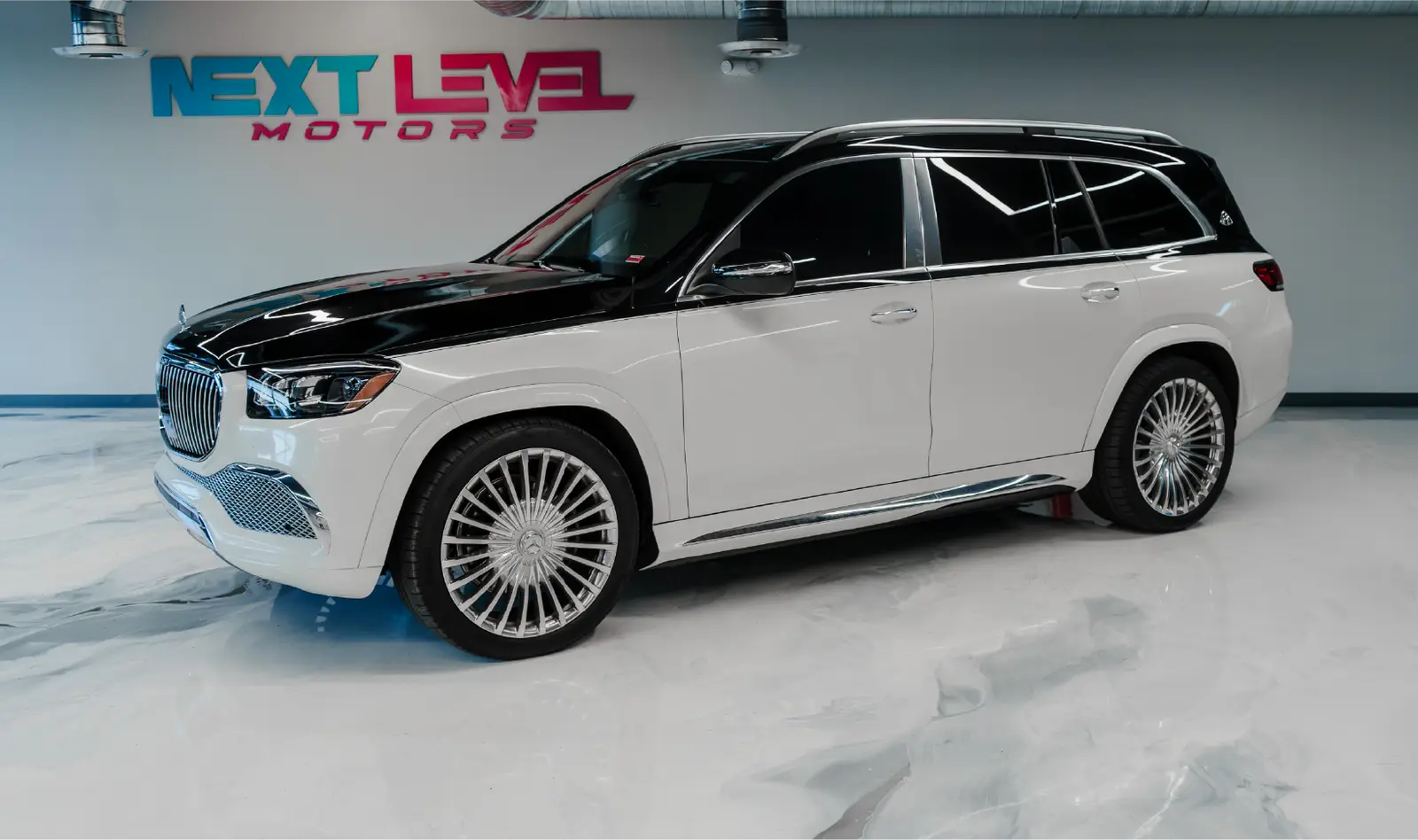 2021 Mercedes-Benz GLS600 Maybach White And Black gallery 2
