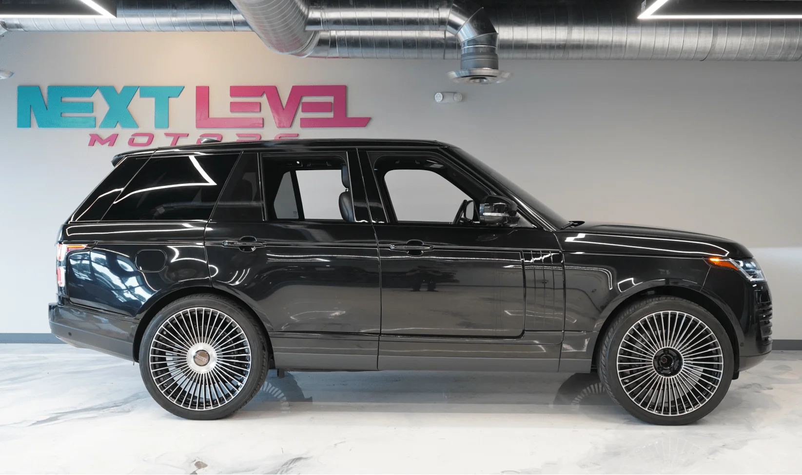 2021 Land Rover Range Rover gallery 4