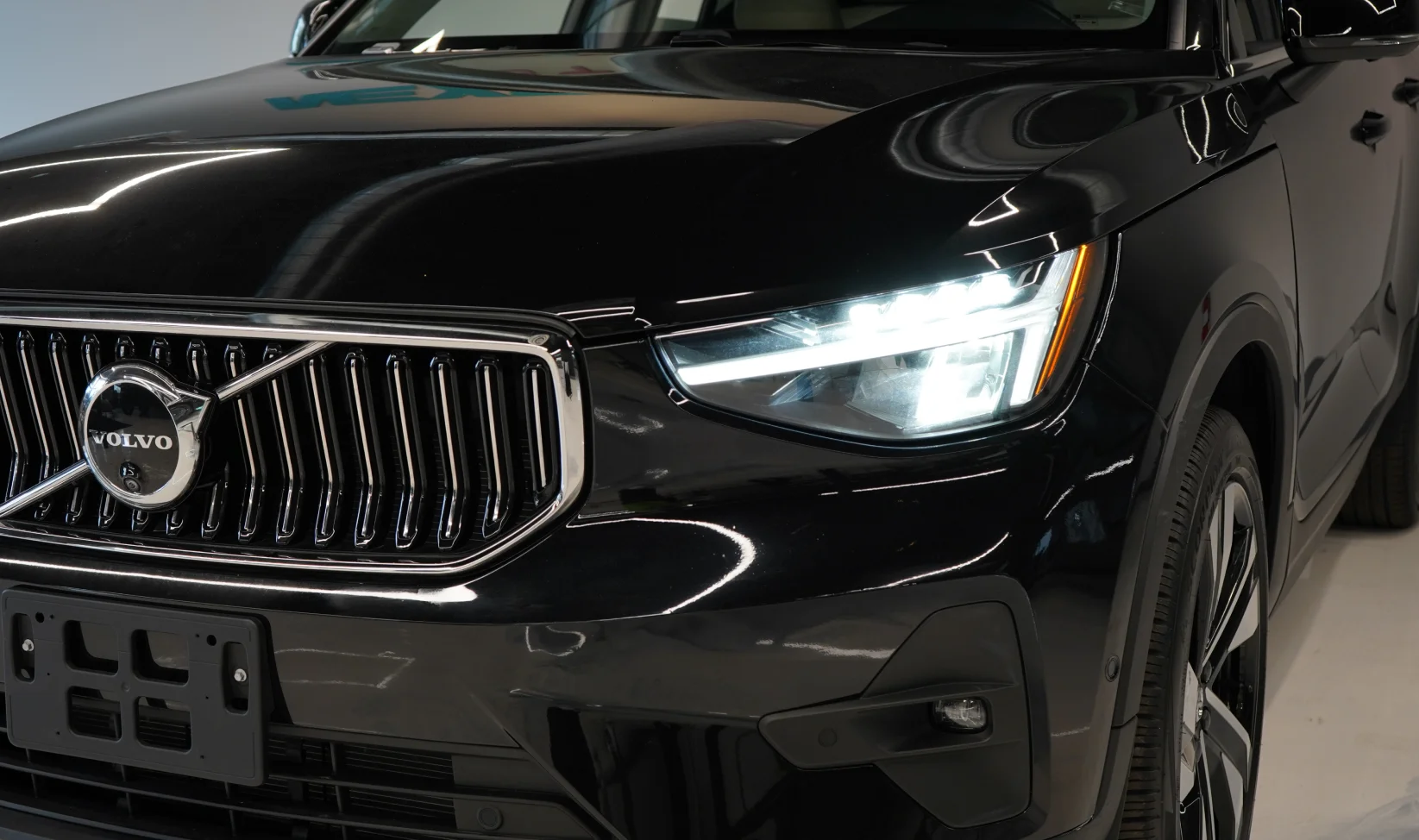 2024 Volvo Xc40 Plus gallery 10